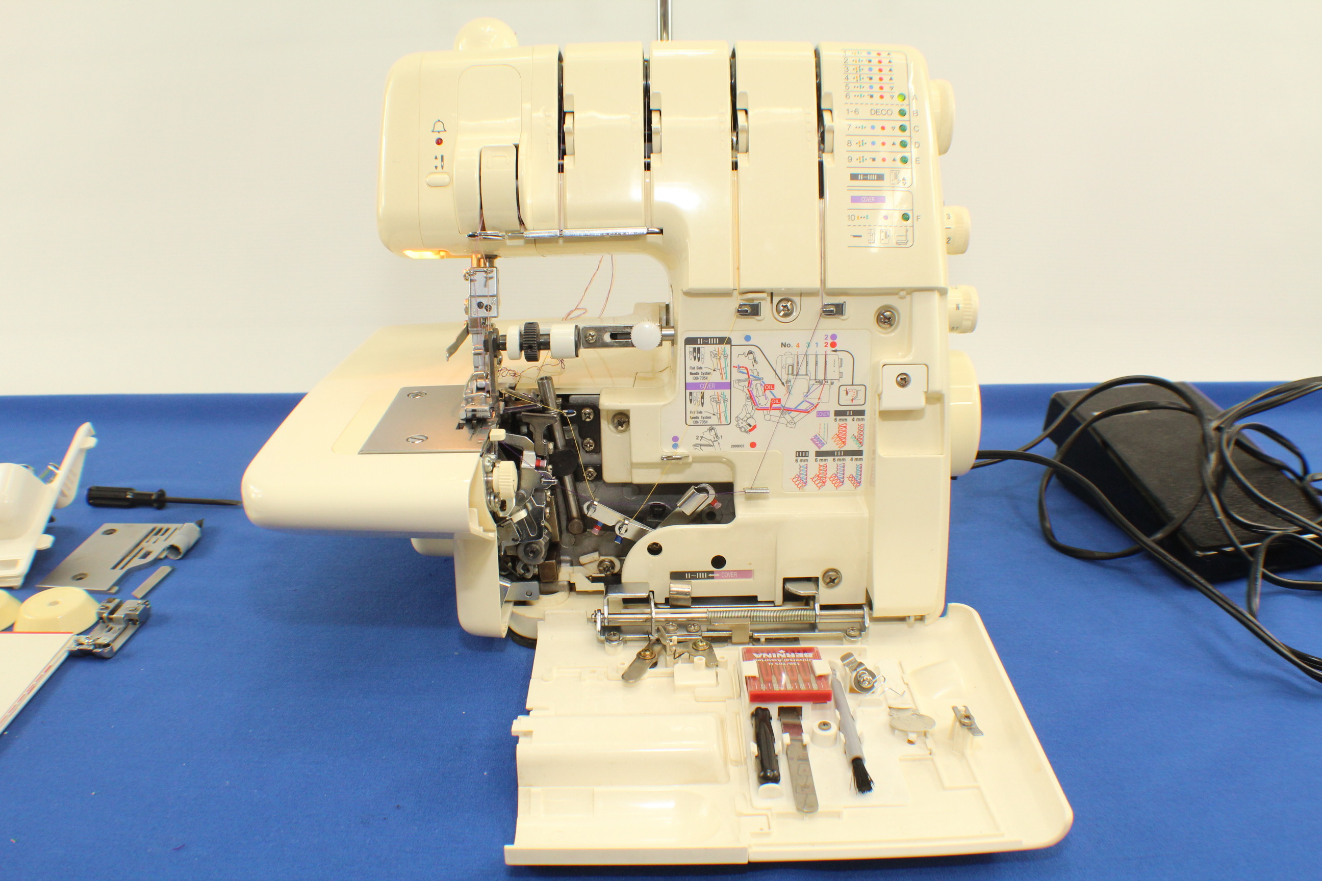 Bernina 2000DCE  gebrauchte Overlock Maschine